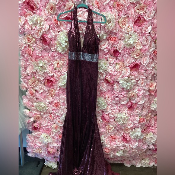 Jovani Size 4 Burgundy Halter Beaded V Neck Mermaid Long Dress - Picture 3 of 6